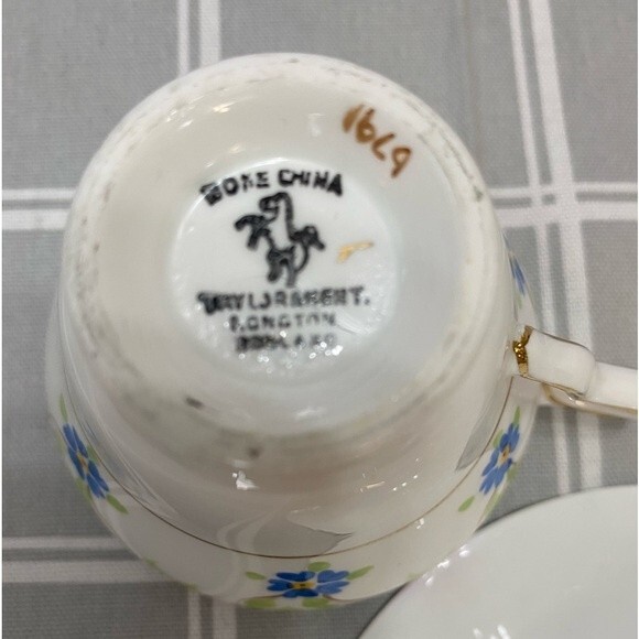 Vtg Bone China Taylor & Kent England Teacup & Saucer Gilded Pink Blue Flowers - Picture 7 of 8